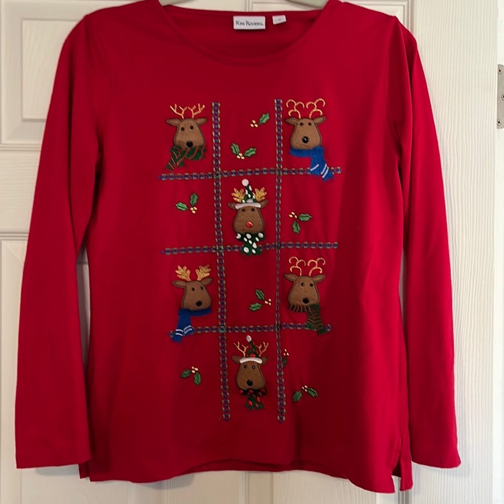 Christmas Kim Rogers long sleeve red T-shirt medium  reindeer & holly